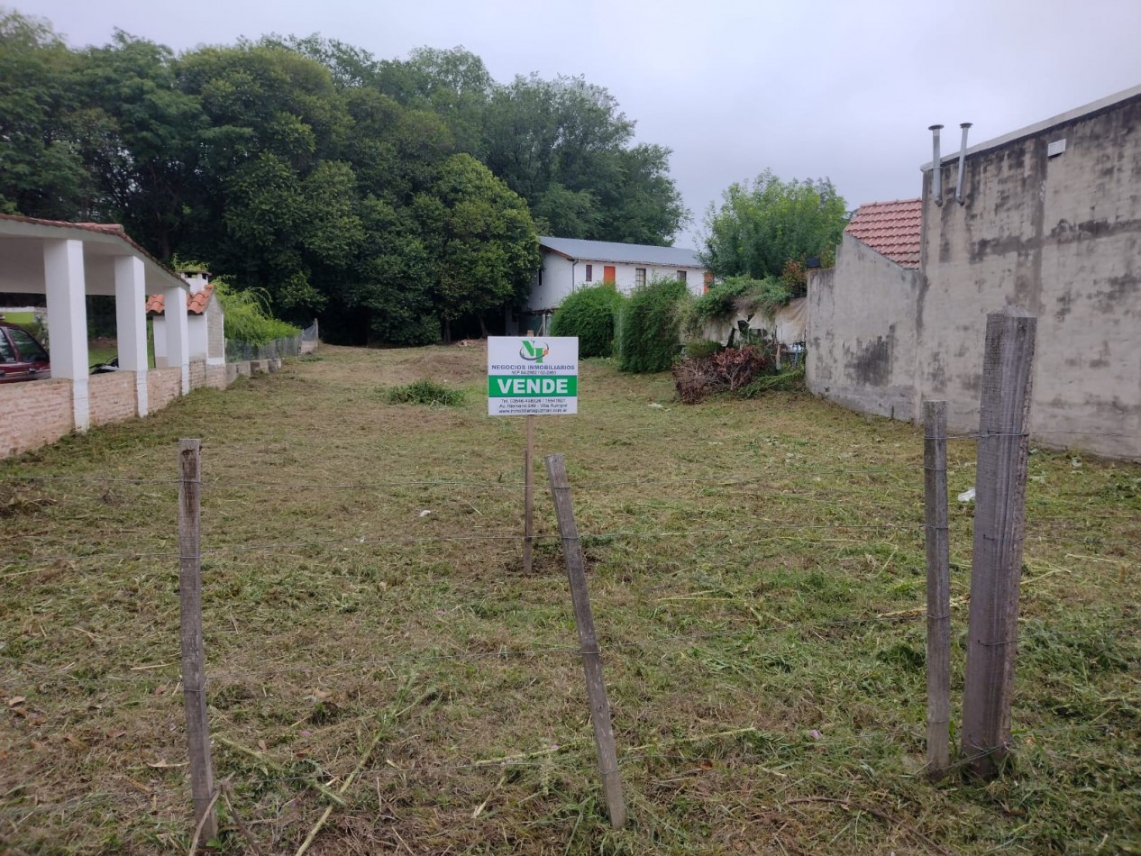 Lote a 1 cuadra del Rio...